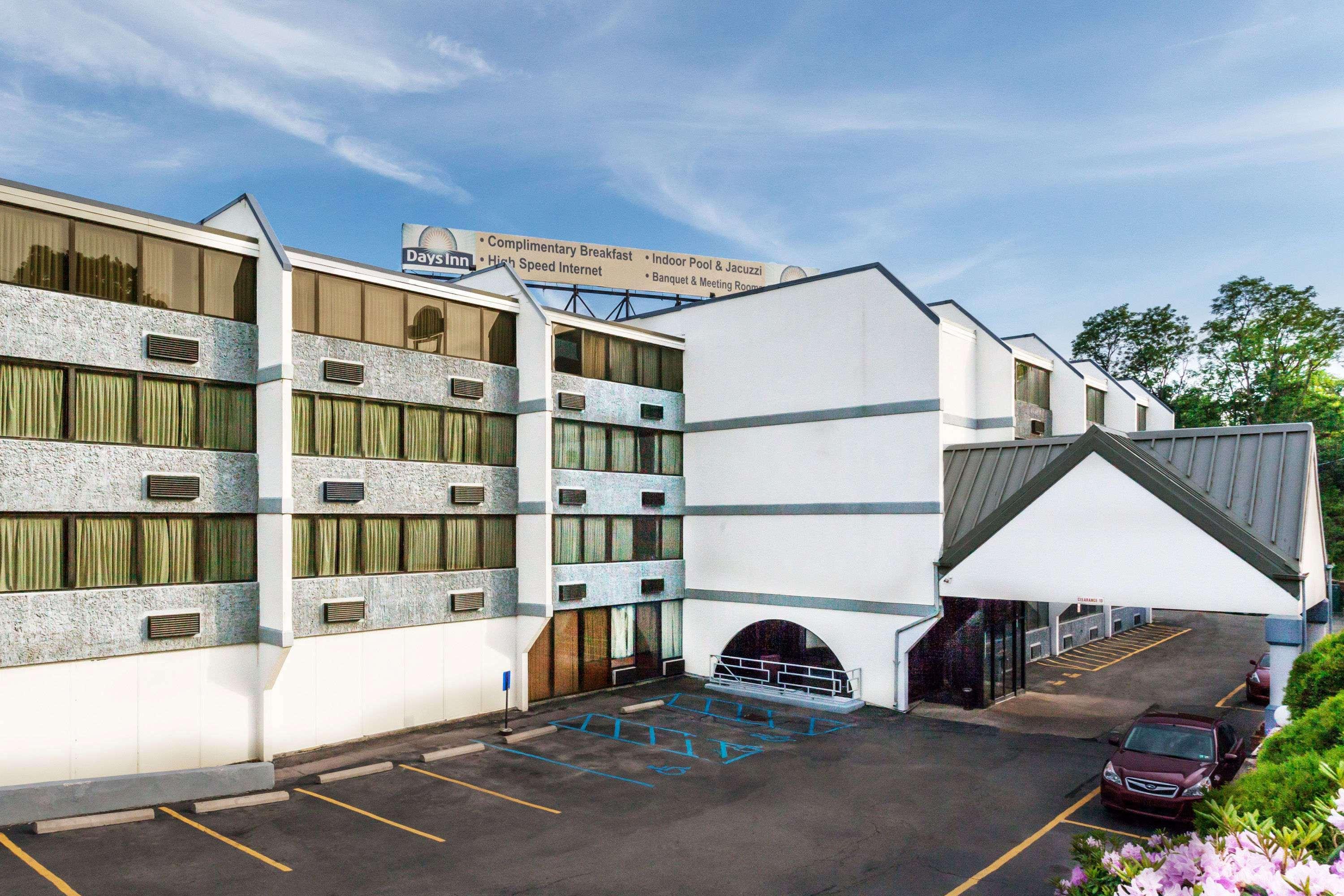 Days Inn By Wyndham Scranton Pa Dickson City Exterior foto